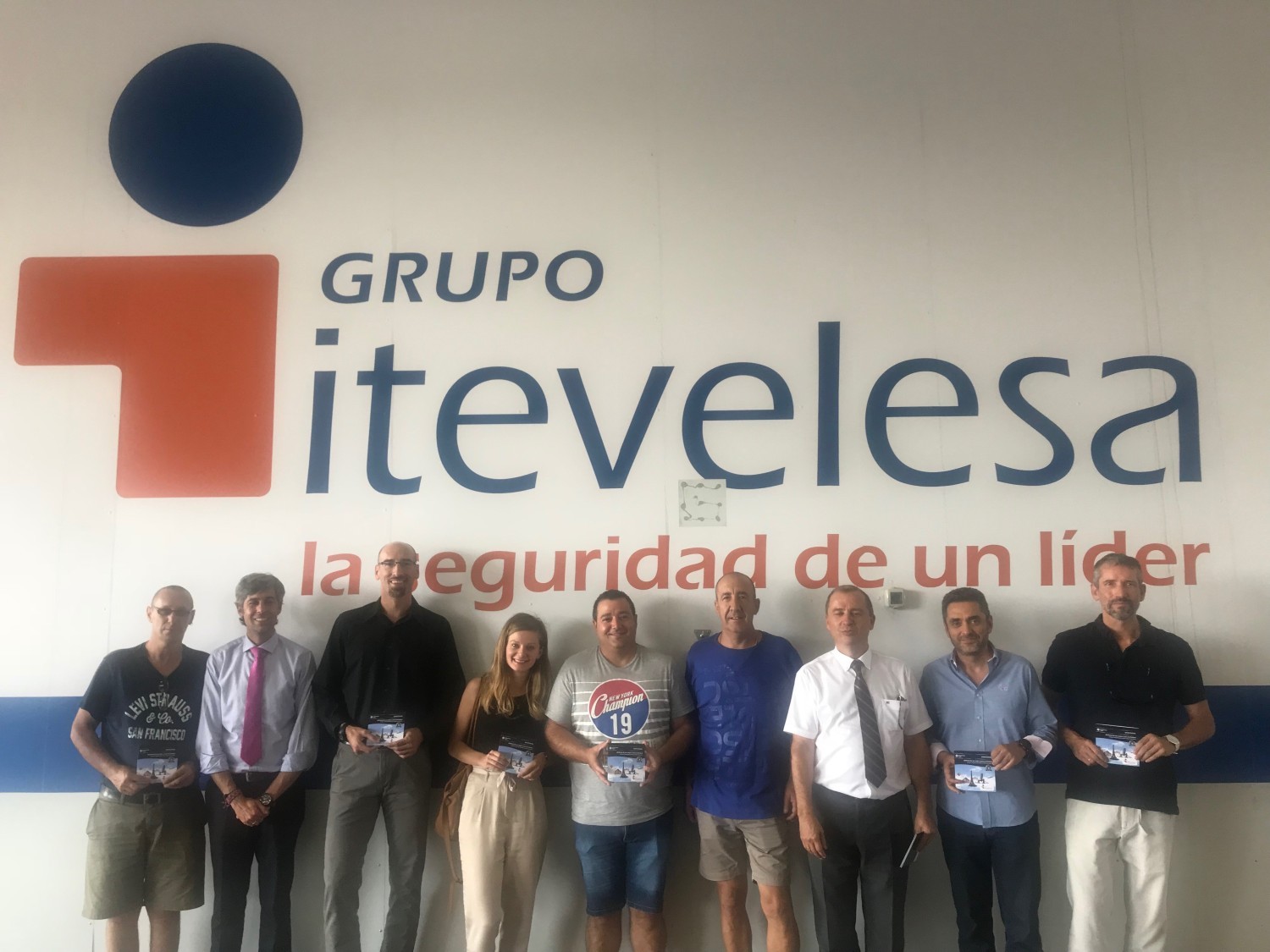 Grupo Itevelesa hace entrega de las Tarjetas Open Travel por valor de 250 â‚¬ a los 8 ganadores del sorteo